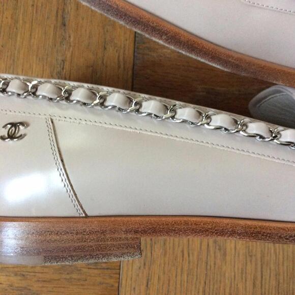 Chanel Cream Loafers - Picture 6 of 7